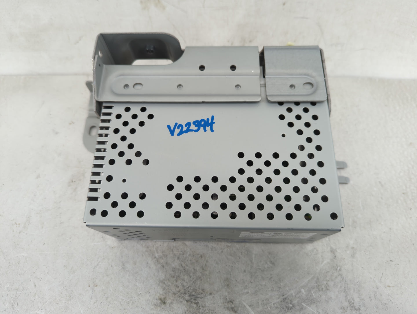 2023 Ford Explorer Radio AM FM Cd Player Receiver Replacement P/N:NB5T-18K810-DB Fits OEM Used Auto Parts - Oemusedautoparts