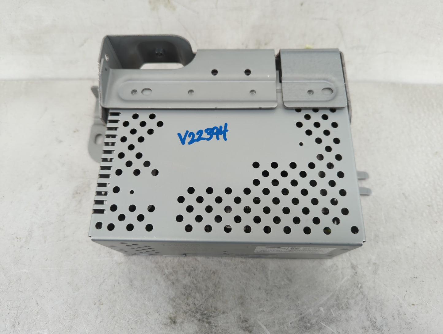 2023 Ford Explorer Radio AM FM Cd Player Receiver Replacement P/N:NB5T-18K810-DB Fits OEM Used Auto Parts - Oemusedautoparts