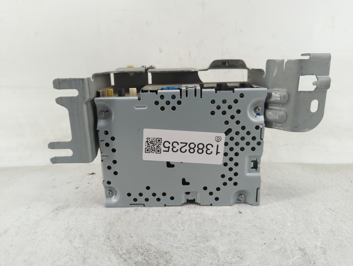 2023 Ford Explorer Radio AM FM Cd Player Receiver Replacement P/N:NB5T-18K810-DB Fits OEM Used Auto Parts - Oemusedautoparts