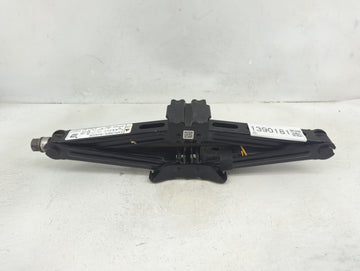 2023 Ford Explorer Spare Scissor Car Jack - Oemusedautoparts1.com