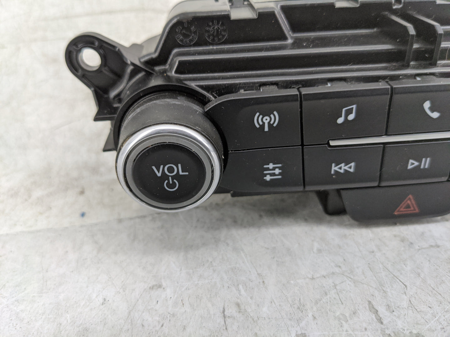 2023 Ford Explorer Radio AM FM Cd Player Receiver Replacement Fits OEM Used Auto Parts - Oemusedautoparts1.com