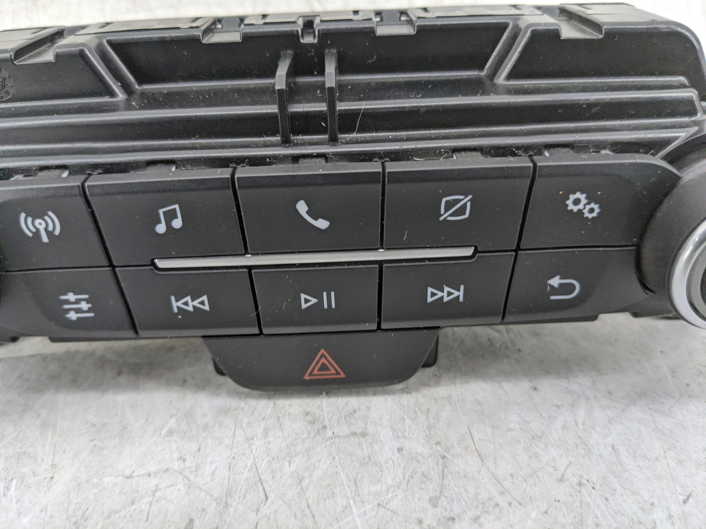 2023 Ford Explorer Radio AM FM Cd Player Receiver Replacement Fits OEM Used Auto Parts - Oemusedautoparts1.com