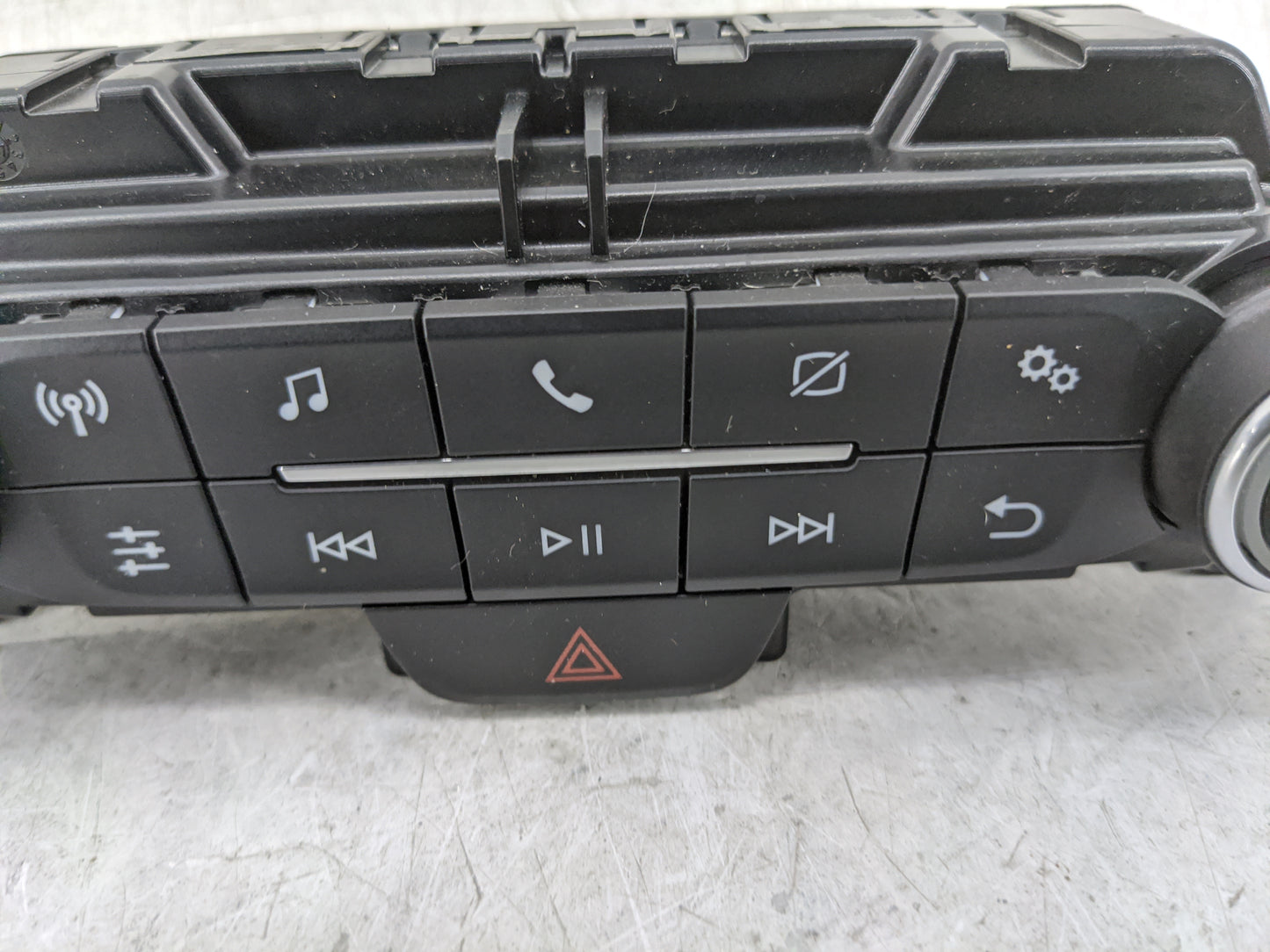 2023 Ford Explorer Radio AM FM Cd Player Receiver Replacement Fits OEM Used Auto Parts - Oemusedautoparts1.com