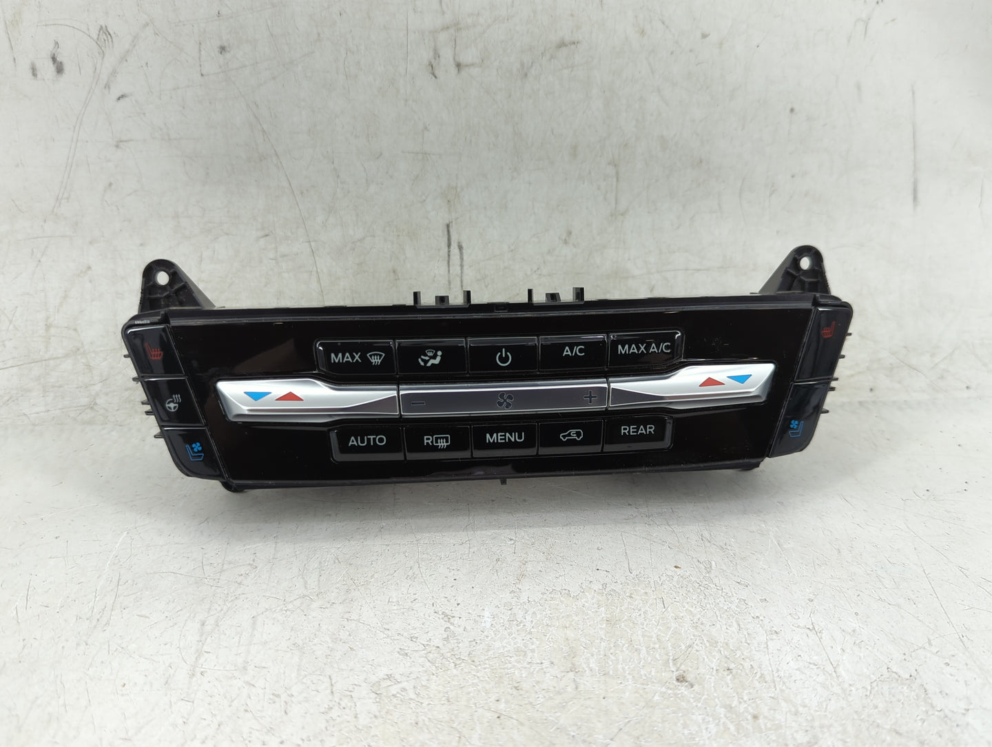 2023 Ford Explorer Climate Control Module Temperature AC/Heater Replacement P/N:NB5T-18C612-EB Fits OEM Used Auto Parts - Oe