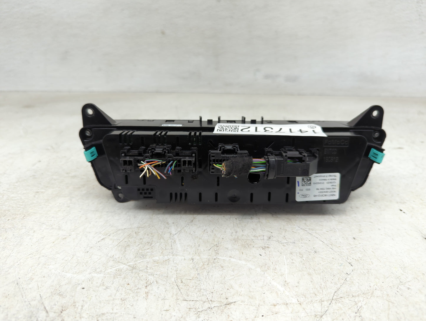2023 Ford Explorer Climate Control Module Temperature AC/Heater Replacement P/N:NB5T-18C612-HB Fits OEM Used Auto Parts - Oe