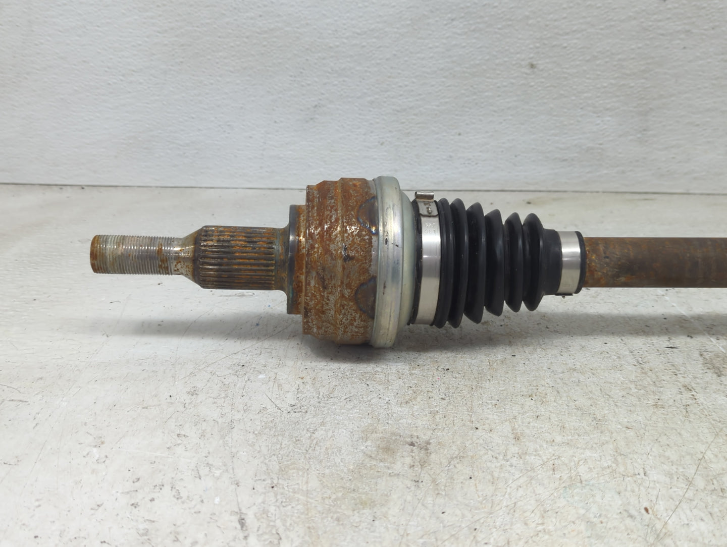 2020-2022 Ford Explorer Axle Shaft Rear Passenger Cv C/v - Oemusedautoparts1.com