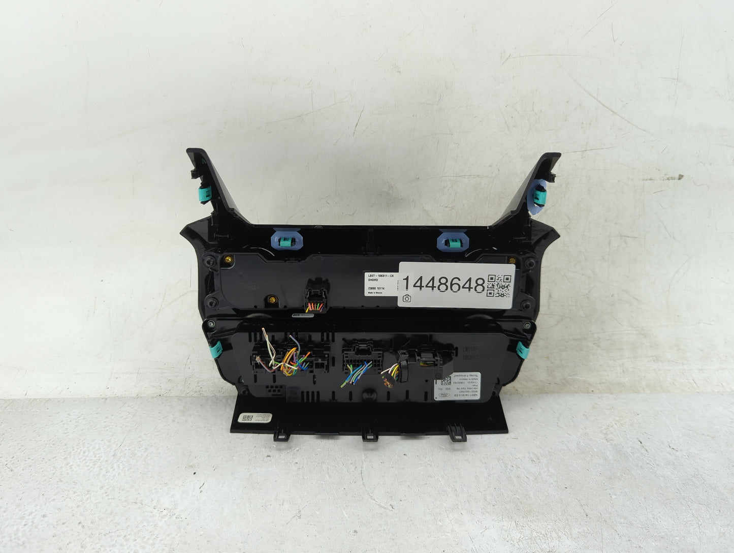2023 Ford Explorer Climate Control Module Temperature AC/Heater Replacement P/N:LB5T-18K811-CK Fits OEM Used Auto Parts - Oe