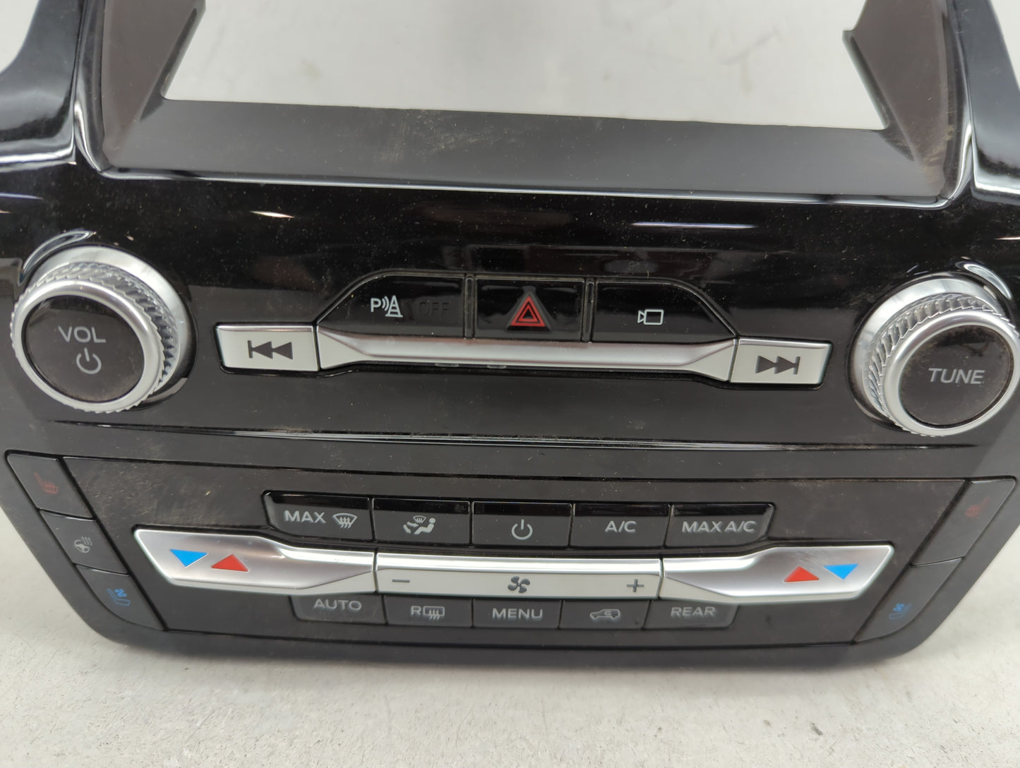2023 Ford Explorer Climate Control Module Temperature AC/Heater Replacement P/N:LB5T-18K811-CK Fits OEM Used Auto Parts - Oe