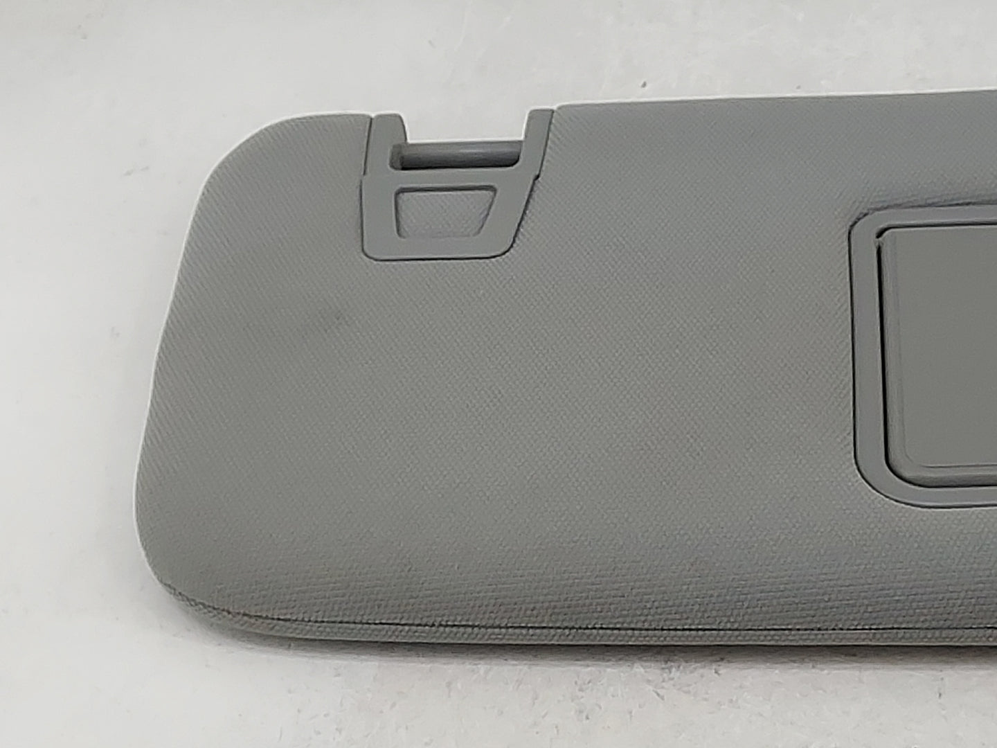 2023 Ford Explorer Sun Visor Shade Replacement Passenger Right Mirror Fits OEM Used Auto Parts - Oemusedautoparts1.com