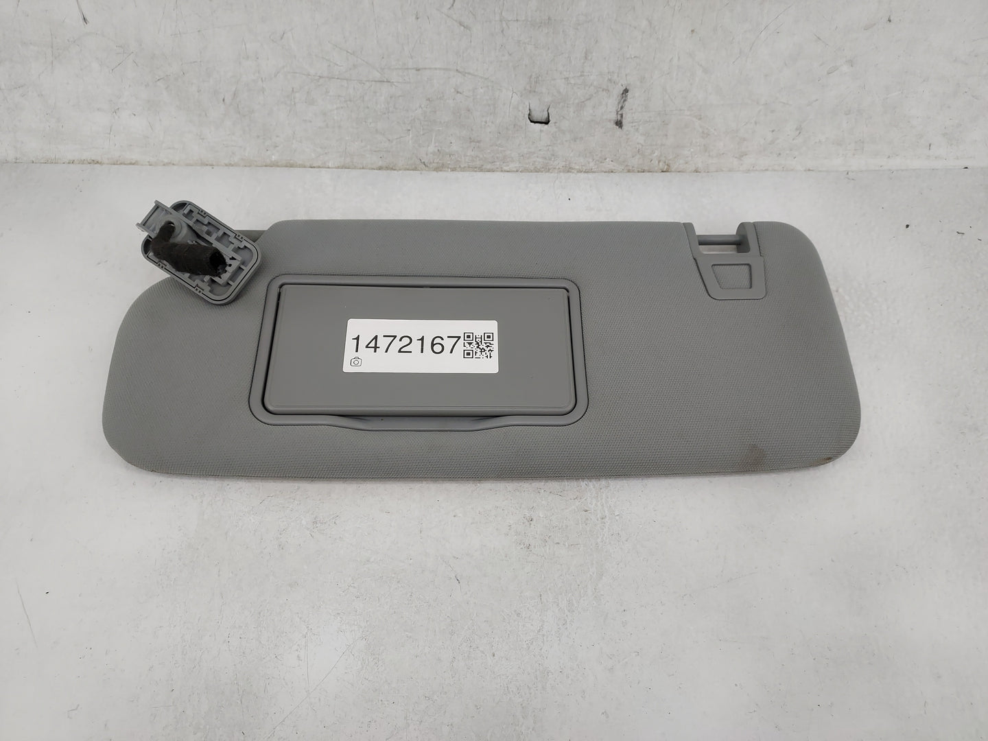 2023 Ford Explorer Sun Visor Shade Replacement Driver Left Mirror Fits OEM Used Auto Parts - Oemusedautoparts1.com