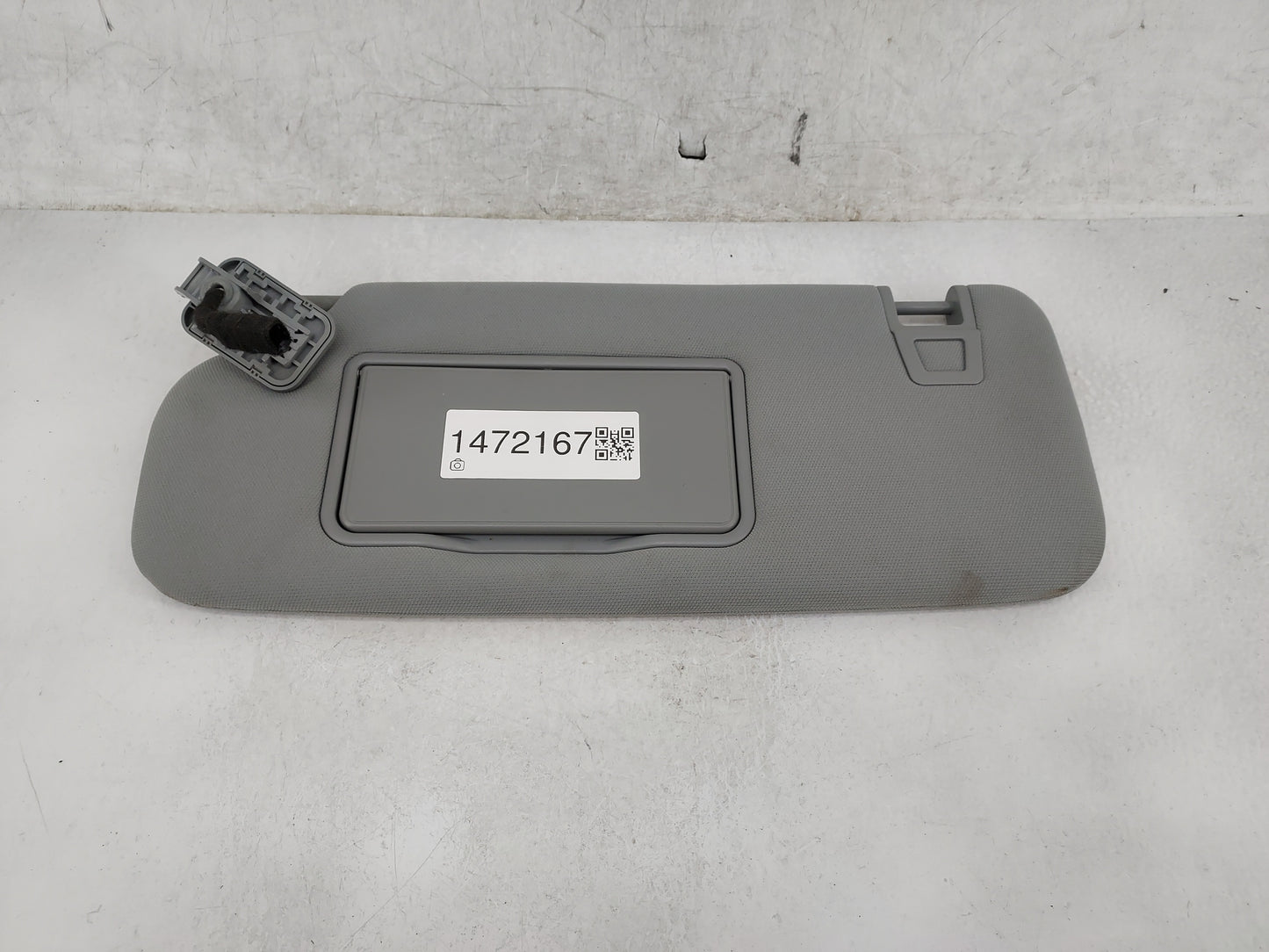 2023 Ford Explorer Sun Visor Shade Replacement Driver Left Mirror Fits OEM Used Auto Parts - Oemusedautoparts1.com