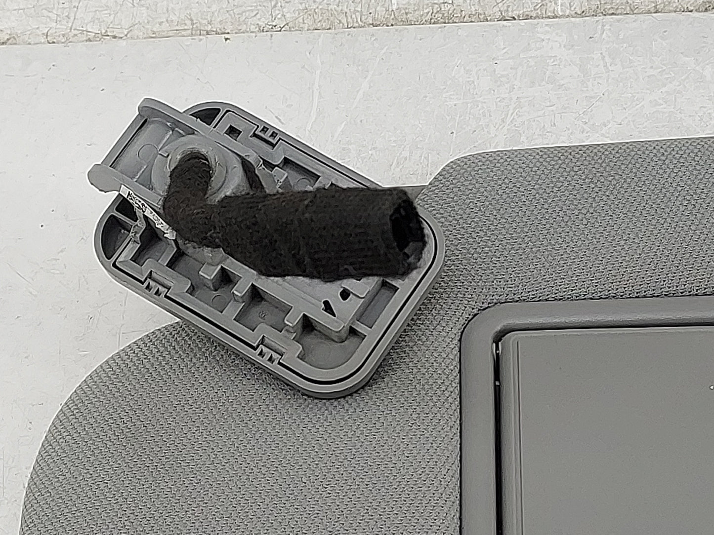 2023 Ford Explorer Sun Visor Shade Replacement Driver Left Mirror Fits OEM Used Auto Parts - Oemusedautoparts1.com