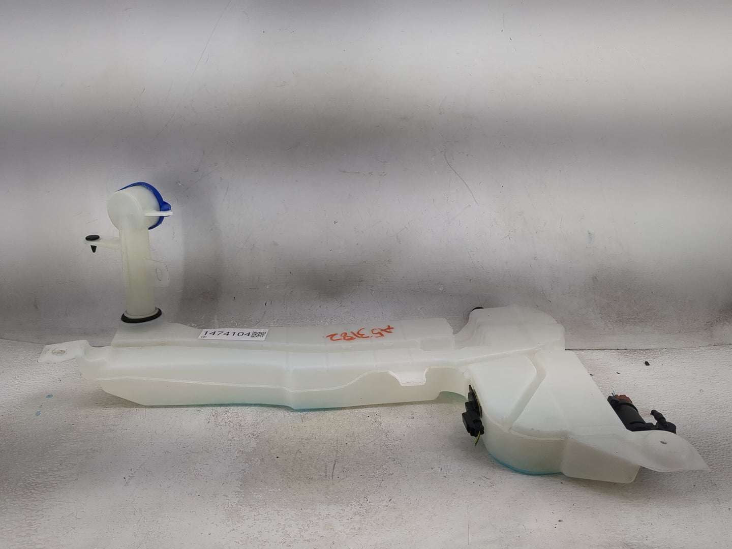 2023 Ford Explorer Windshield Washer Fluid Reservoir Bottle Oem - Oemusedautoparts1.com