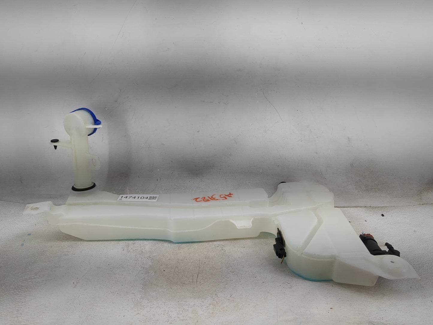 2023 Ford Explorer Windshield Washer Fluid Reservoir Bottle Oem - Oemusedautoparts1.com