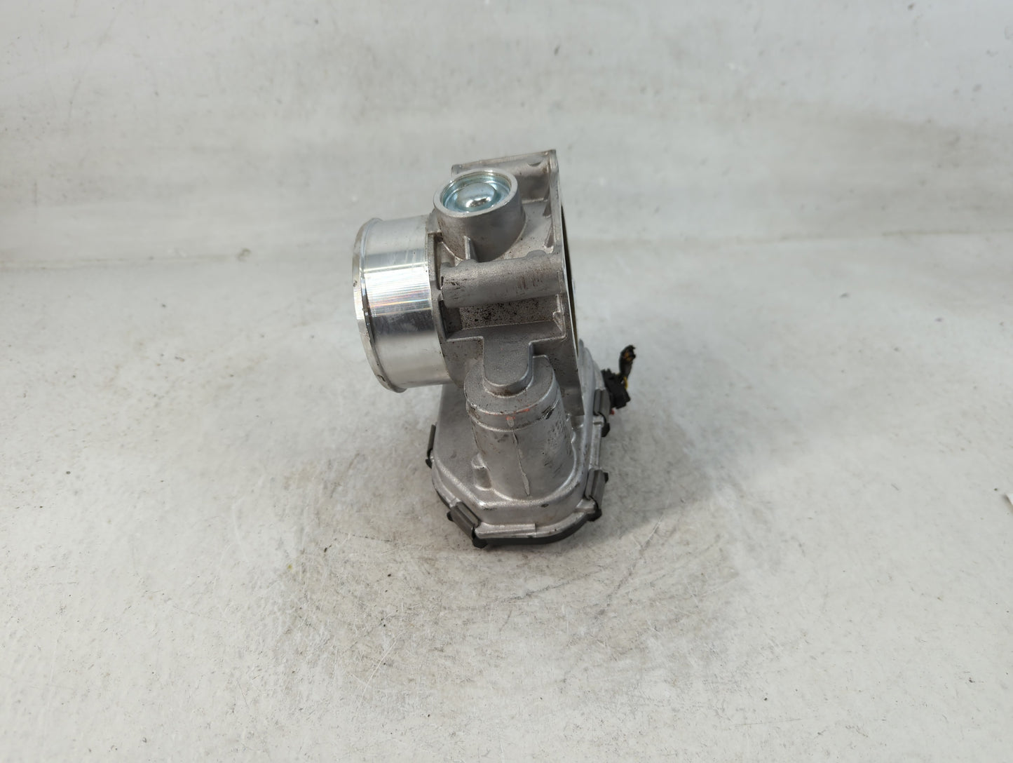 2020-2022 Ford Explorer Throttle Body P/N:JT4E 9F991 AA Fits Fits 2018 2019 2020 2021 2022 OEM Used Auto Parts - Oemusedauto
