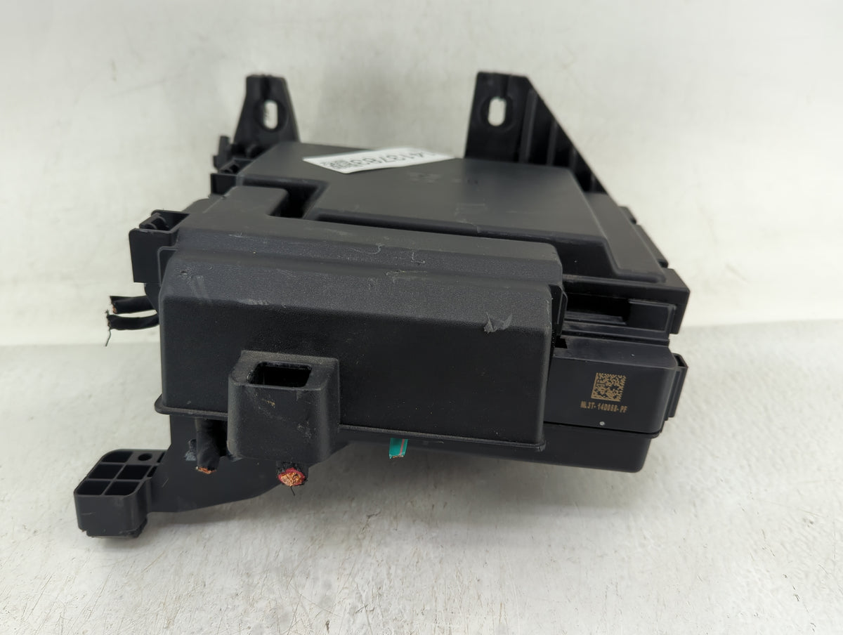 2021-2022 Ford F-150 Fusebox Fuse Box Panel Relay Module P/N:ML3T-14D068-PF Fits Fits 2021 2022 OEM Used Auto Parts - Oemuse