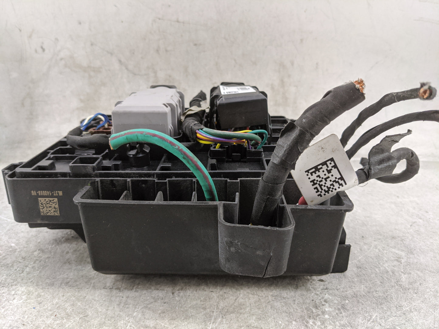 2021-2022 Ford F-150 Fusebox Fuse Box Panel Relay Module P/N:PL3T-12A581-EAE ML3T-14D096-V0 Fits Fits 2021 2022 OEM Used Aut