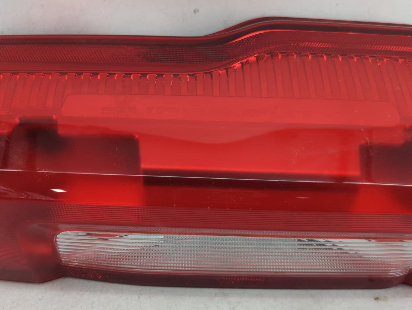 2023 Ford F-250 Super Duty Tail Light Assembly Driver Left OEM P/N:PC3B13B505AF PC3B-13B505-AF Fits OEM Used Auto Parts - Oe