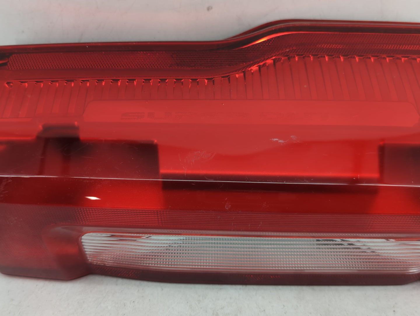 2023 Ford F-250 Super Duty Tail Light Assembly Driver Left OEM P/N:PC3B13B505AF PC3B-13B505-AF Fits OEM Used Auto Parts - Oe