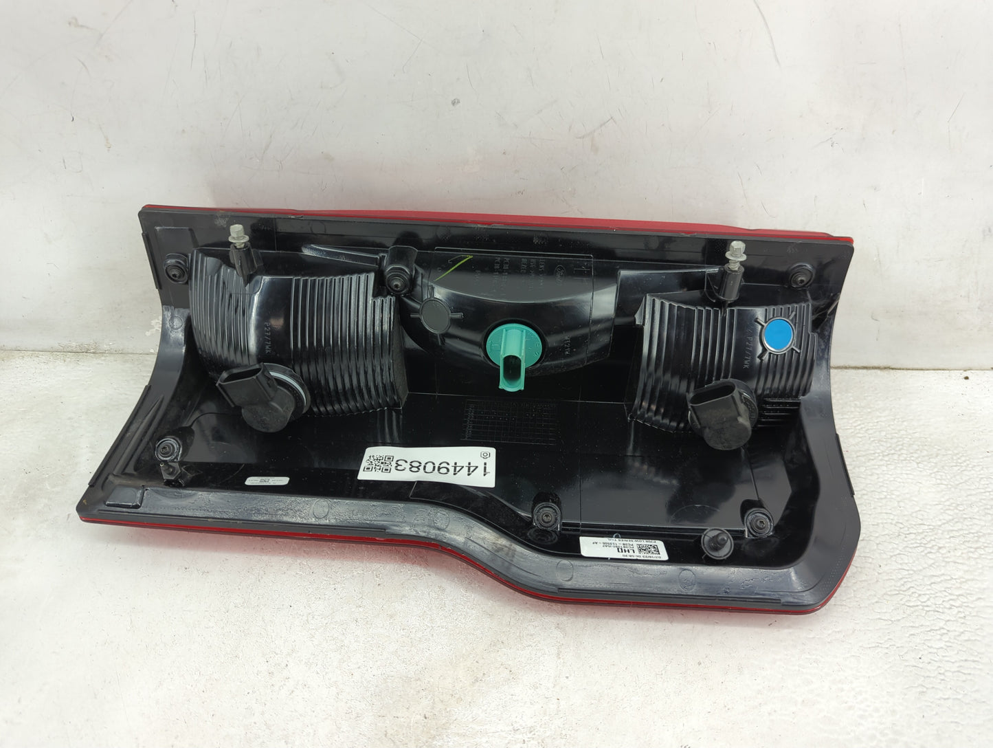 2023 Ford F-250 Super Duty Tail Light Assembly Driver Left OEM P/N:PC3B13B505AF PC3B-13B505-AF Fits OEM Used Auto Parts - Oe