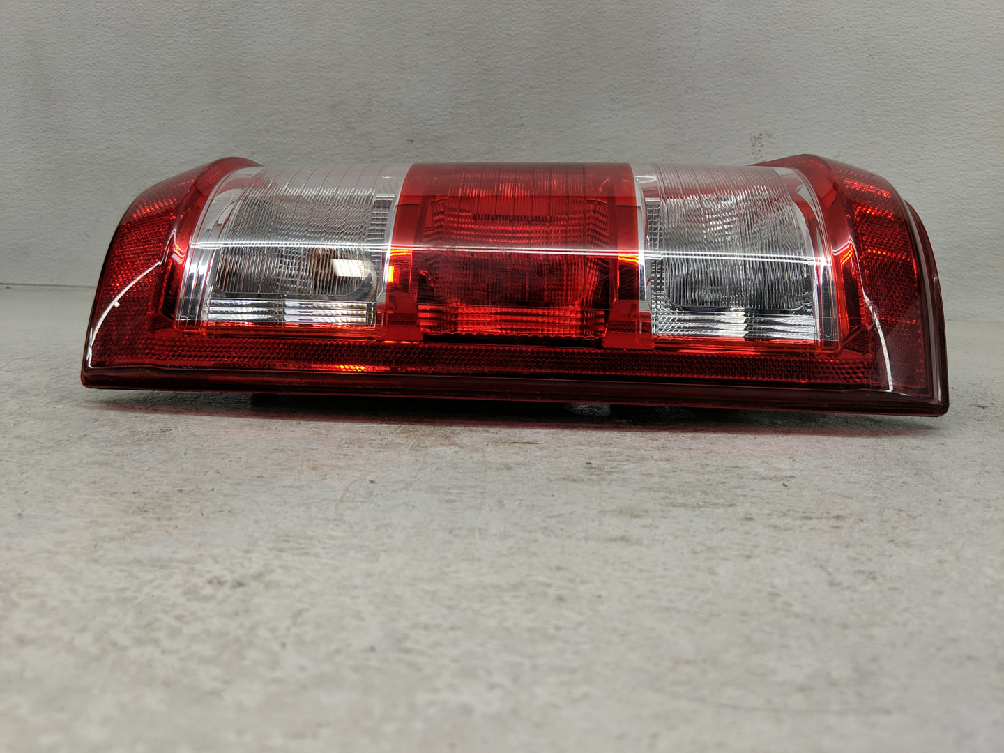2023 Ford F150 Tail Light Assembly Passenger Right OEM P/N:ML34-13B504-AE ML3413B504AE Fits Fits 2021 2022 OEM Used Auto Par