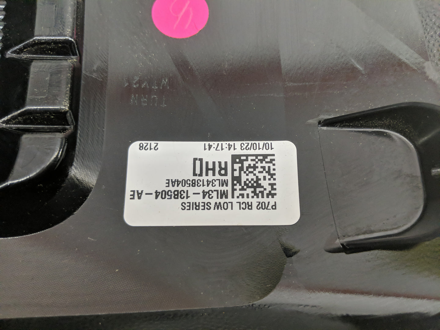 2023 Ford F150 Tail Light Assembly Passenger Right OEM P/N:ML34-13B504-AE ML3413B504AE Fits Fits 2021 2022 OEM Used Auto Par