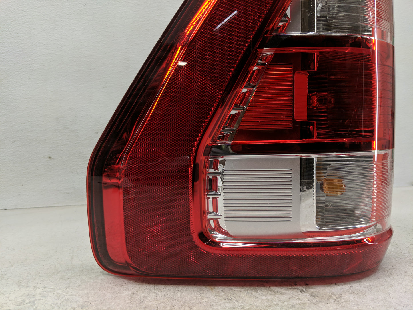 2023 Ford F150 Tail Light Assembly Passenger Right OEM P/N:ML34-13B504-AE Fits Fits 2021 2022 OEM Used Auto Parts - Oemuseda