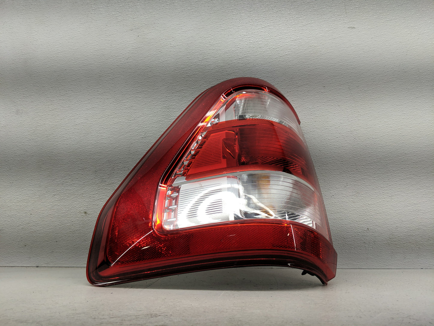2023 Ford F150 Tail Light Assembly Passenger Right OEM P/N:ML34-13B504-AE ML3413B504AE Fits OEM Used Auto Parts - Oemusedaut