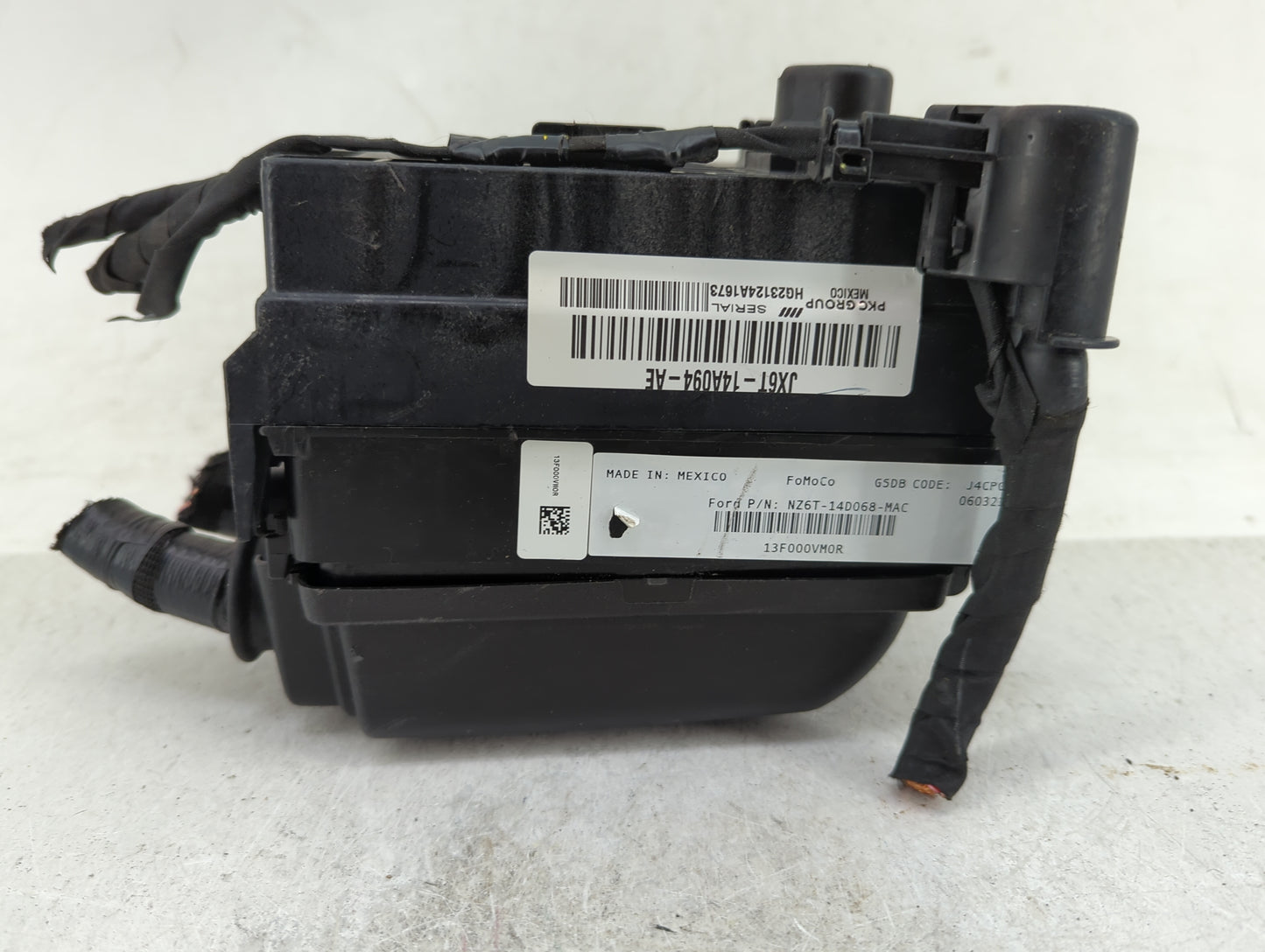 2023 Ford Maverick Fusebox Fuse Box Panel Relay Module P/N:JX6T-14A094-AE NZ6T-14D068-MAC Fits OEM Used Auto Parts - Oemused