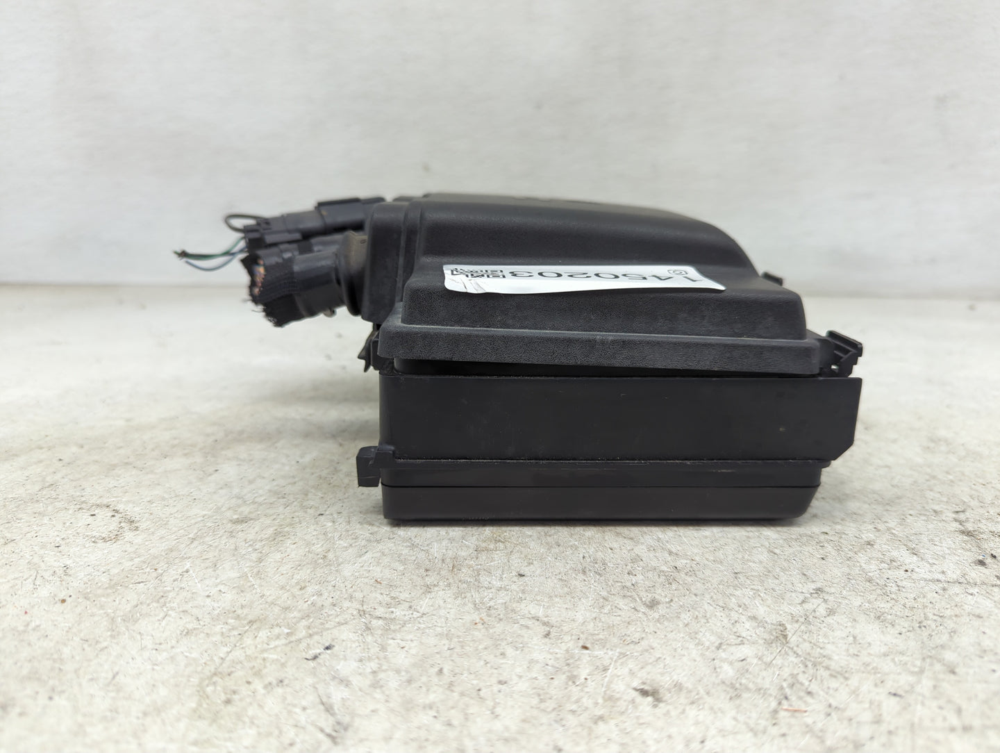 2023 Ford Maverick Fusebox Fuse Box Panel Relay Module P/N:NZ6T-14D068-MBC 14F000LQ9F Fits OEM Used Auto Parts - Oemusedauto