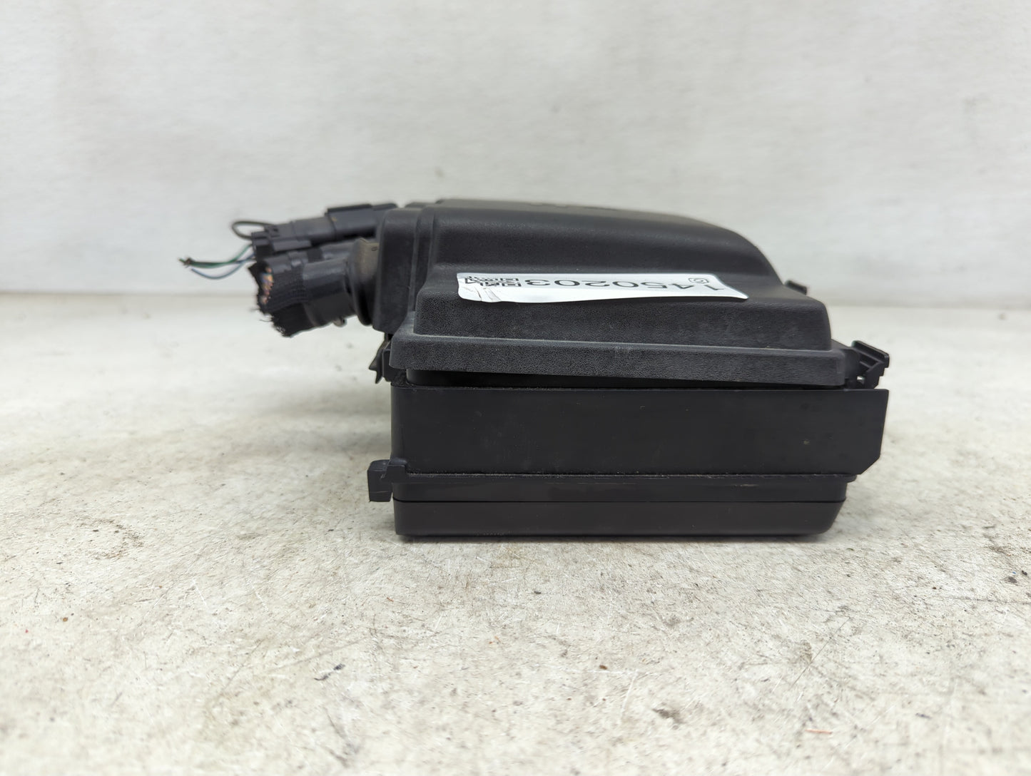 2023 Ford Maverick Fusebox Fuse Box Panel Relay Module P/N:NZ6T-14D068-MBC 14F000LQ9F Fits OEM Used Auto Parts - Oemusedauto
