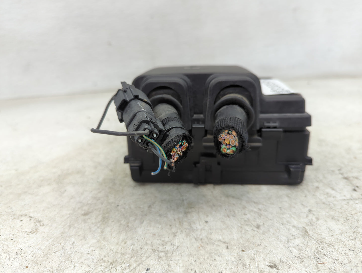 2023 Ford Maverick Fusebox Fuse Box Panel Relay Module P/N:NZ6T-14D068-MBC 14F000LQ9F Fits OEM Used Auto Parts - Oemusedauto