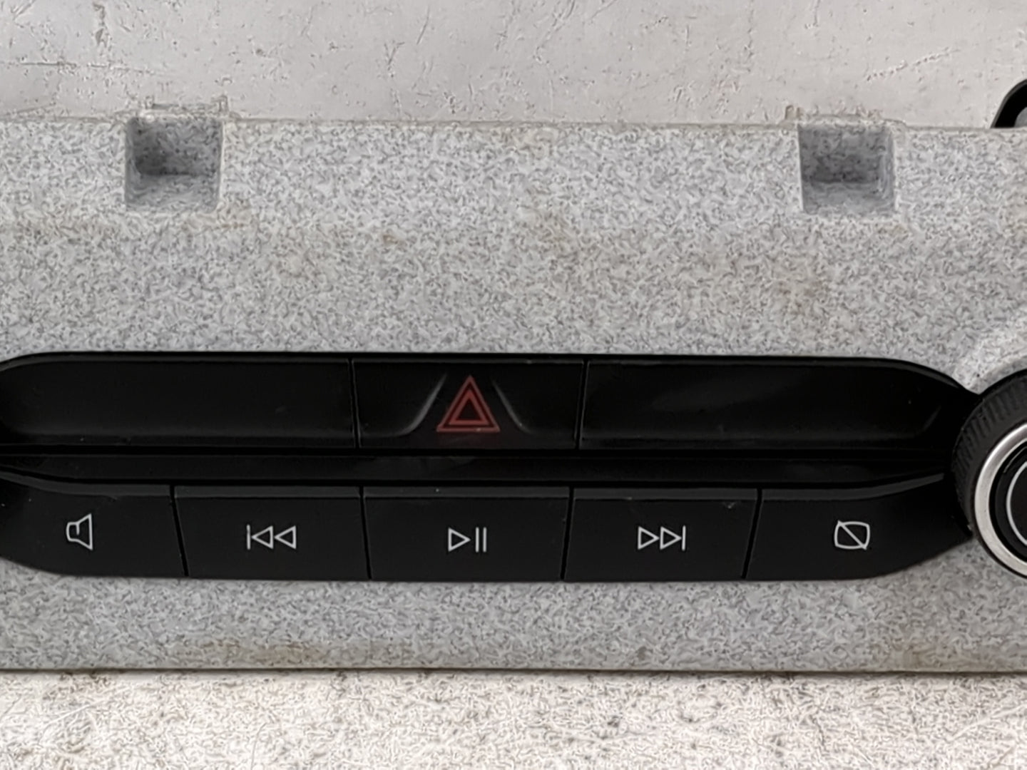 2023 Ford Maverick Radio AM FM Cd Player Receiver Replacement P/N:NZ6T-18K811-AA 10516715-05 Fits OEM Used Auto Parts - Oemu