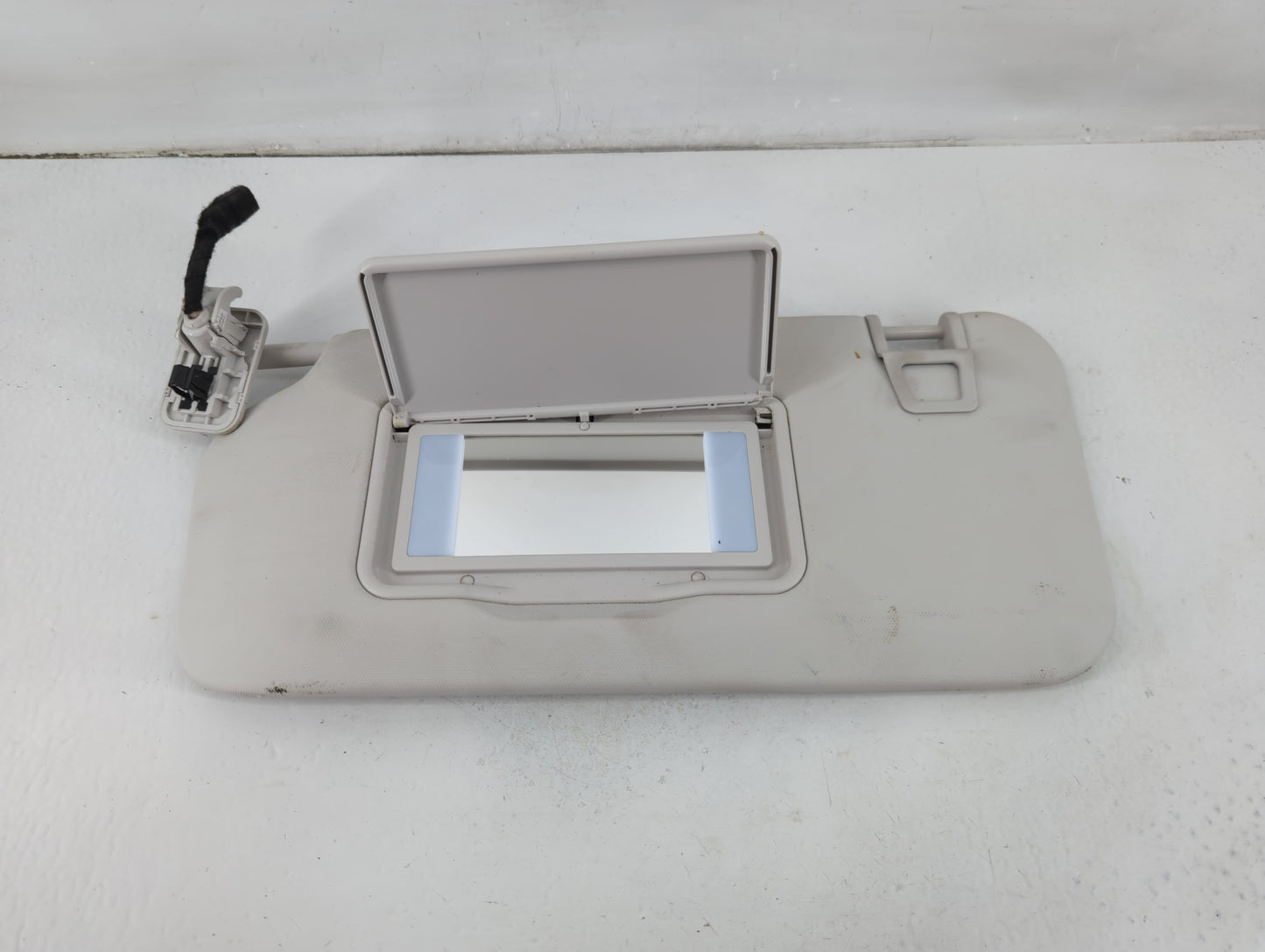 2023 Ford Mustang Sun Visor Shade Replacement Driver Left Mirror Fits Fits 2021 2022 OEM Used Auto Parts - Oemusedautoparts1