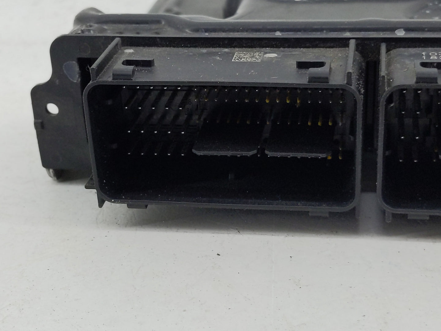 2019-2022 Ford Mustang PCM Engine Control Computer ECU ECM PCU OEM P/N:KR3A-12A650-HA Fits Fits 2019 2020 2021 2022 OEM Used