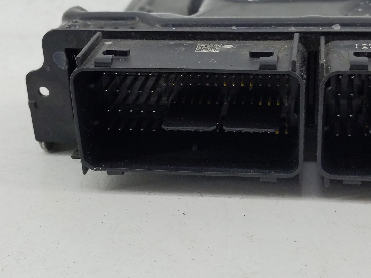 2019-2022 Ford Mustang PCM Engine Control Computer ECU ECM PCU OEM P/N:KR3A-12A650-HA Fits Fits 2019 2020 2021 2022 OEM Used