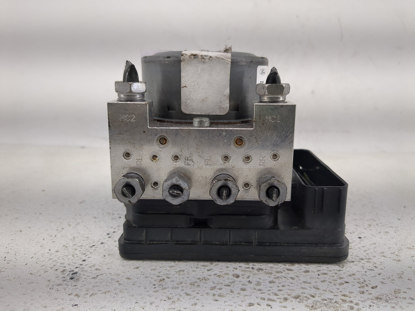 2019-2022 Ford Mustang ABS Pump Control Module Replacement P/N:MR3C-2B373-DA KR3C-2B373-AB Fits Fits 2019 2020 2021 2022 OEM