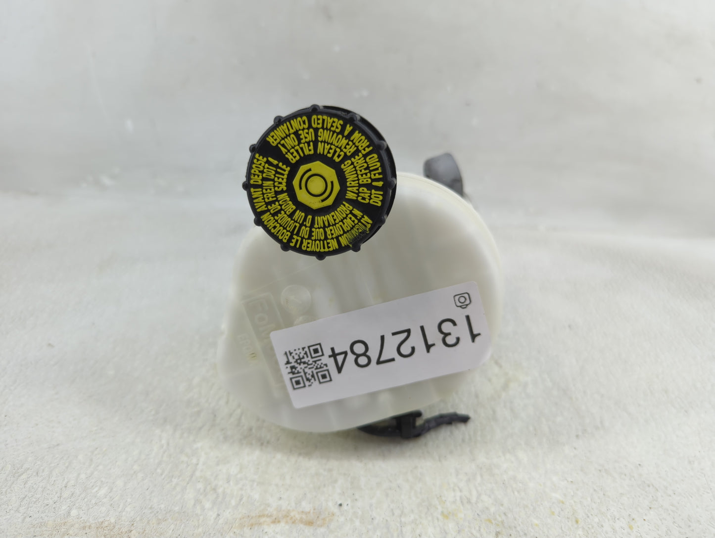 2015-2022 Ford Mustang Brake Master Cylinder - Oemusedautoparts1.com