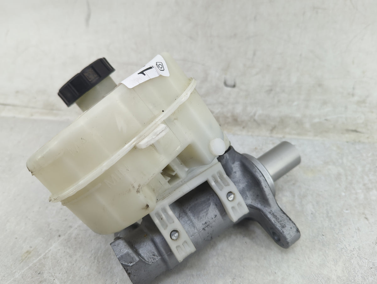 2015-2022 Ford Mustang Brake Master Cylinder 1451316 - Oemusedautoparts1.com
