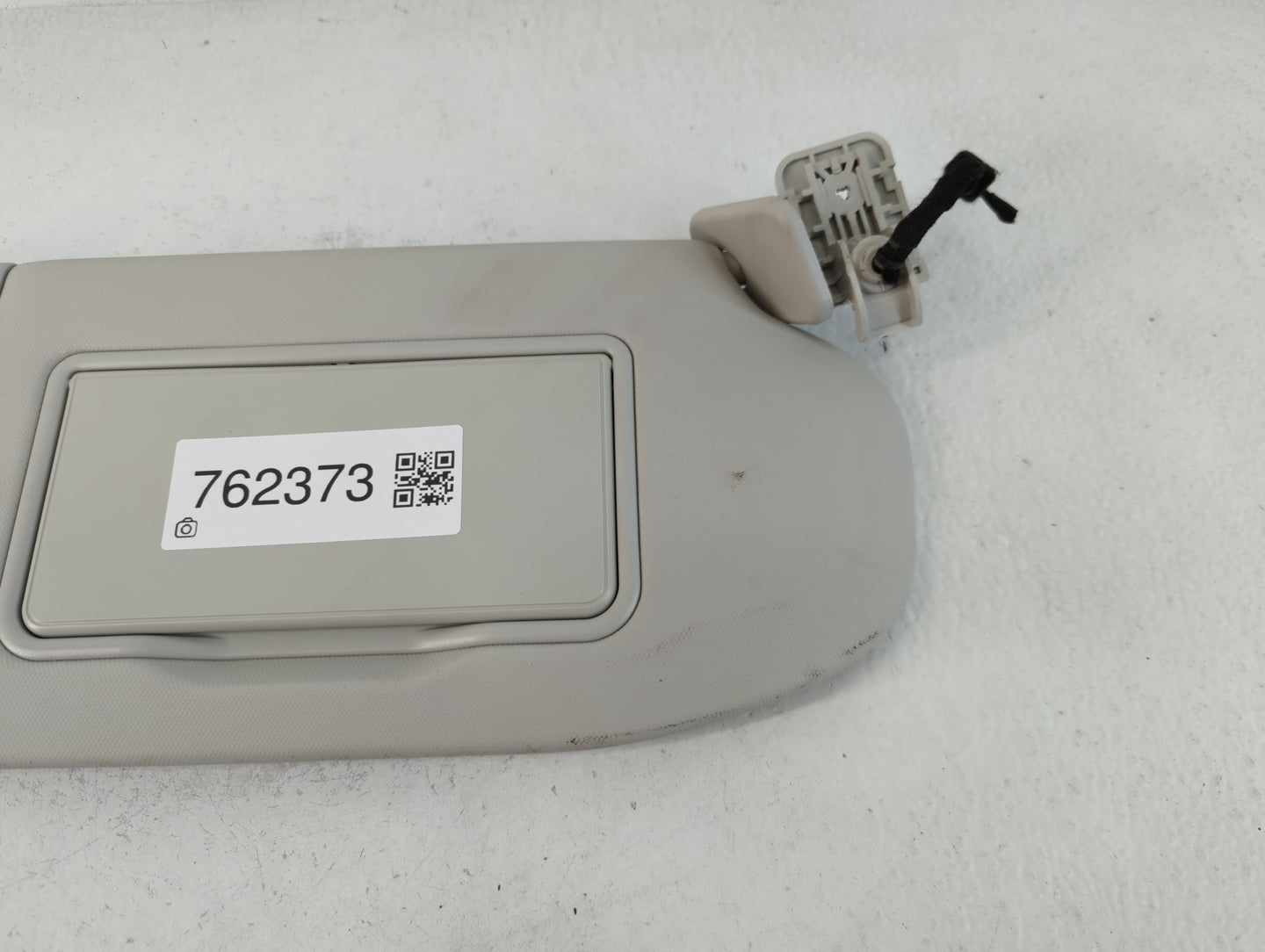 2021 Ford Mustang Sun Visor Shade Replacement Passenger Right Mirror Fits OEM Used Auto Parts - Oemusedautoparts1.com
