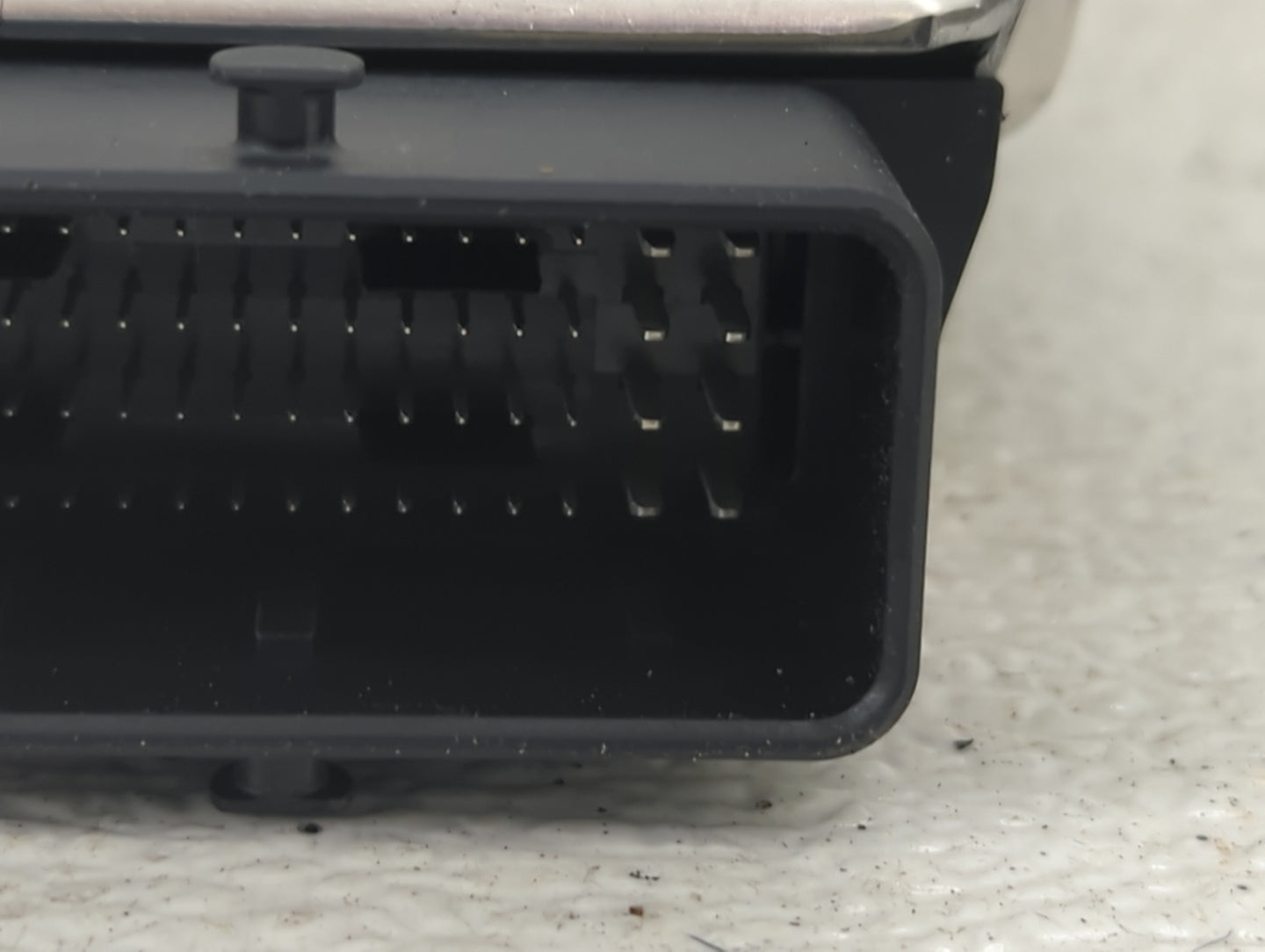 2023 Ford Mustang Mach-E PCM Engine Control Computer ECU ECM PCU OEM P/N:MJ98-12A650-VA LJ98-12B684-AE Fits OEM Used Auto Pa