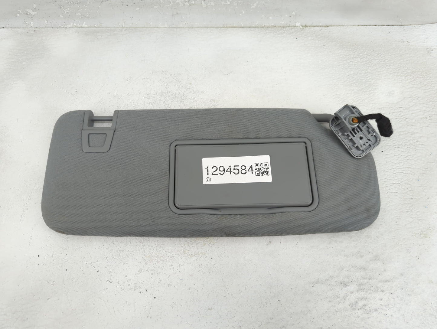 2023 Ford Ranger Sun Visor Shade Replacement Passenger Right Mirror Fits OEM Used Auto Parts - Oemusedautoparts1.com