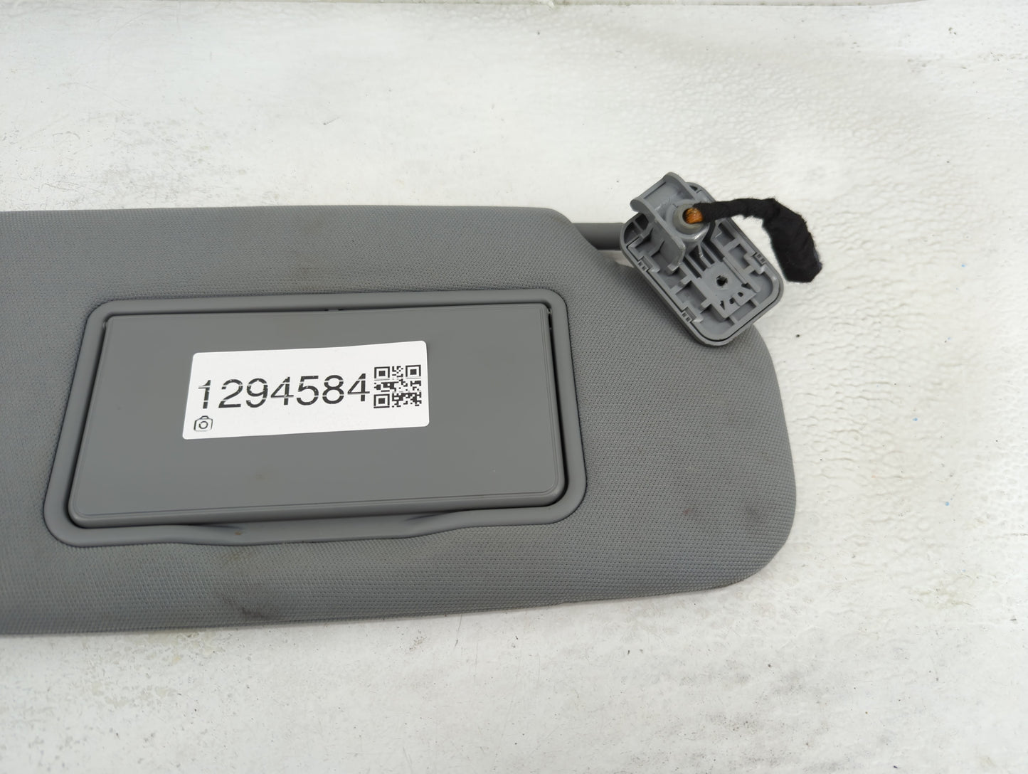 2023 Ford Ranger Sun Visor Shade Replacement Passenger Right Mirror Fits OEM Used Auto Parts - Oemusedautoparts1.com