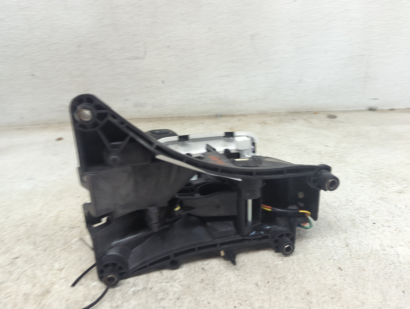 2023 Ford Ranger Floor Console Assembly Shifter Black - Oemusedautoparts1.com