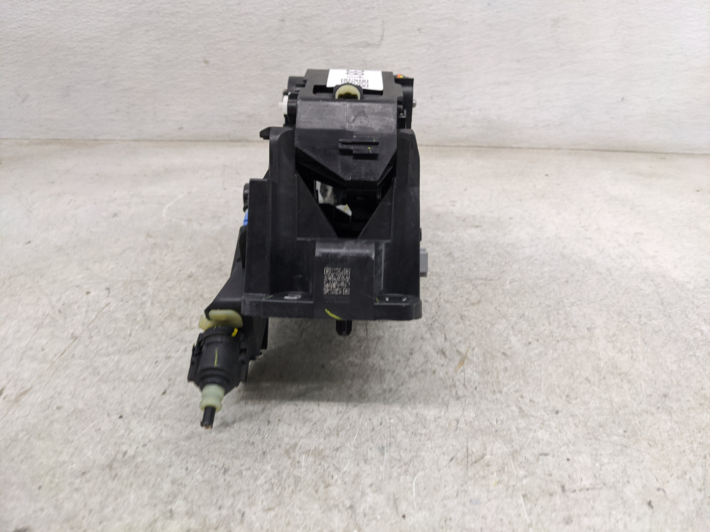 2023 Ford Transit 150 Floor Console Assembly Shifter Black - Oemusedautoparts1.com