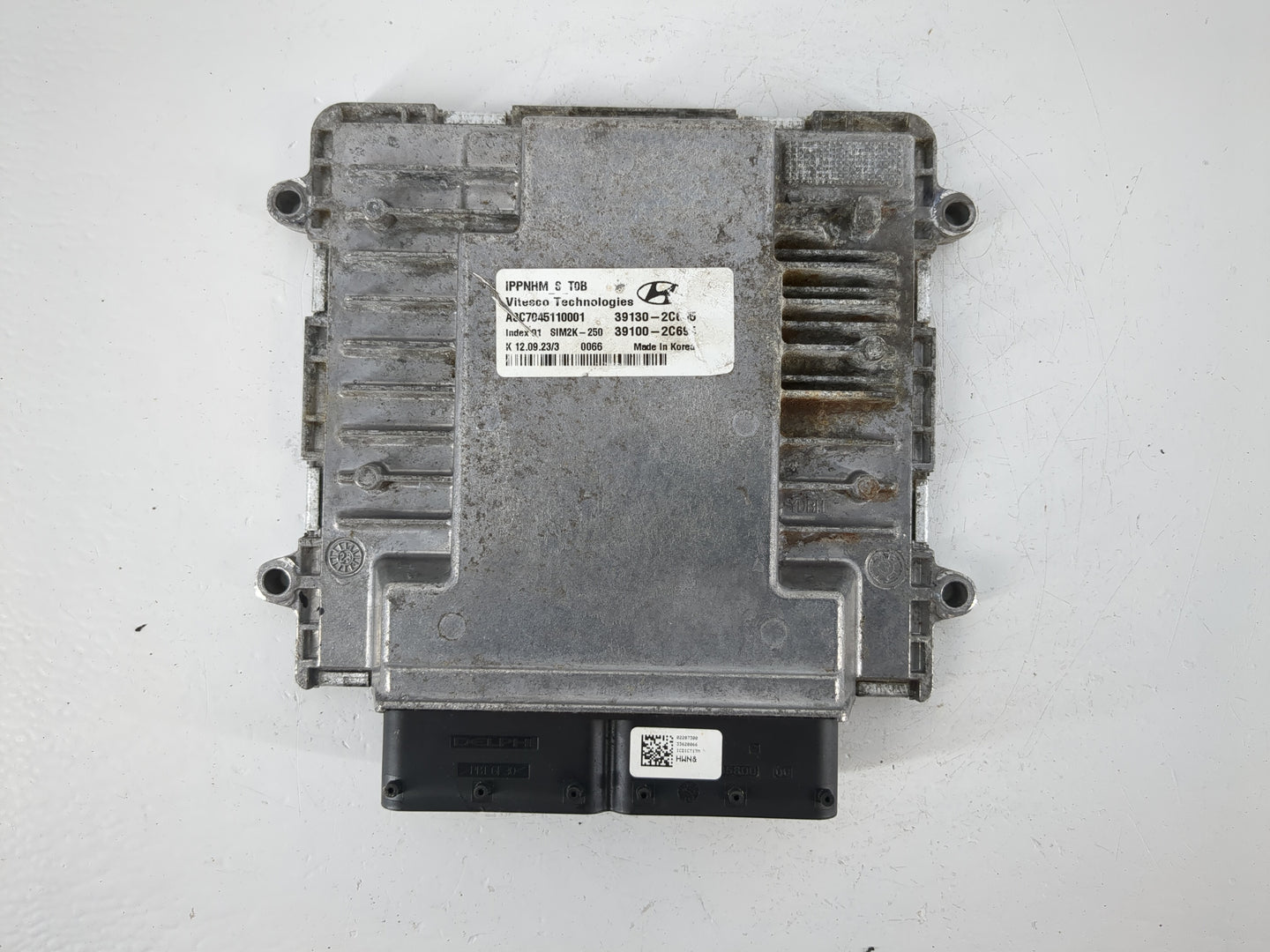 2023 Genesis G70 PCM Engine Control Computer ECU ECM PCU OEM P/N:39130-2C695 Fits OEM Used Auto Parts - Oemusedautoparts1.co