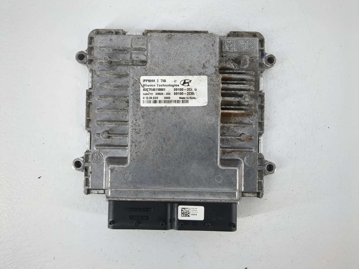 2023 Genesis G70 PCM Engine Control Computer ECU ECM PCU OEM P/N:39130-2C695 Fits OEM Used Auto Parts - Oemusedautoparts1.co