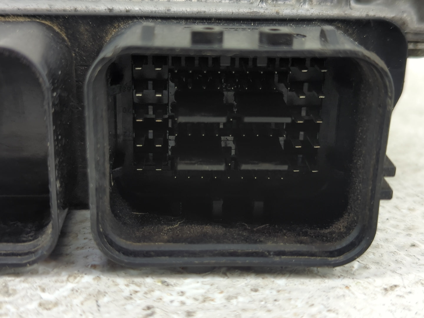 2023 Genesis G70 Transmission Control Module Tcu Tcm 95441-47045 - Oemusedautoparts1.com