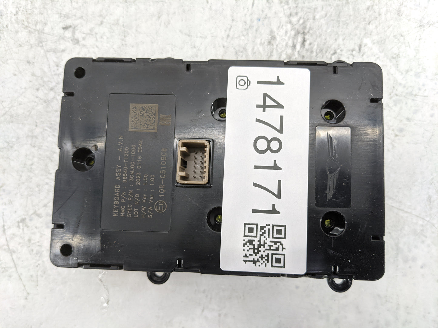 2023 Genesis G80 Radio AM FM Cd Player Receiver Replacement P/N:96540-T1200 3CMJG0-1000, 10R-0510808 Fits OEM Used Auto Part