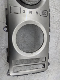 2023 Genesis G80 Floor Console Assembly Shifter Silver - Oemusedautoparts1.com